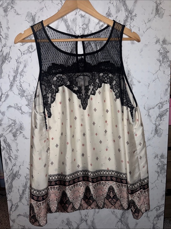 Maurices Tops - Maurices Tank Top White Size 2